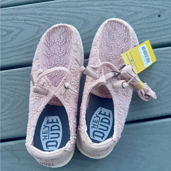 Hey Dude Women’s Size 7 Mauve Lace Slip-On Shoes Floral Crochet Lightweight NWT - Picture 4 of 8